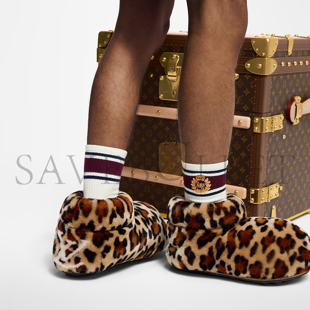 l**is V*t*n lv footprint low boot 1adesb